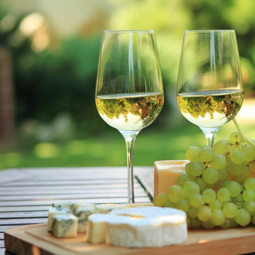 Cheese Pairs Better With White Wine Than Red