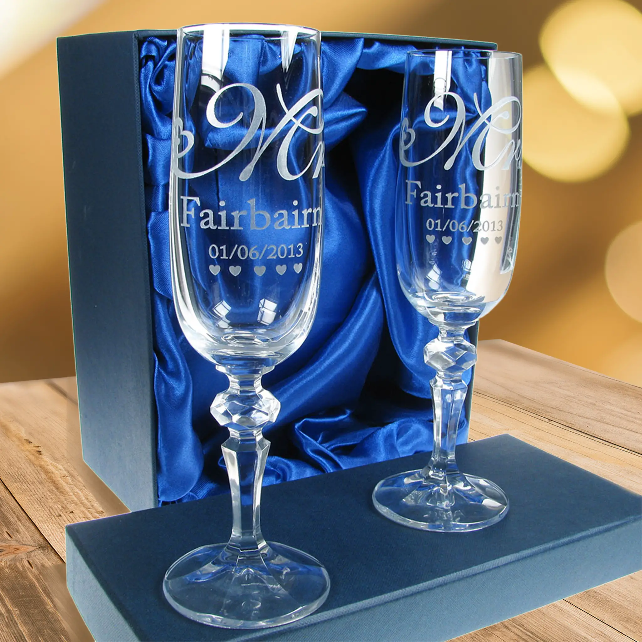 Engraved Mr &  Mrs 24% Lead Crystal Wedding Champagne Flutes Newly Wed ...