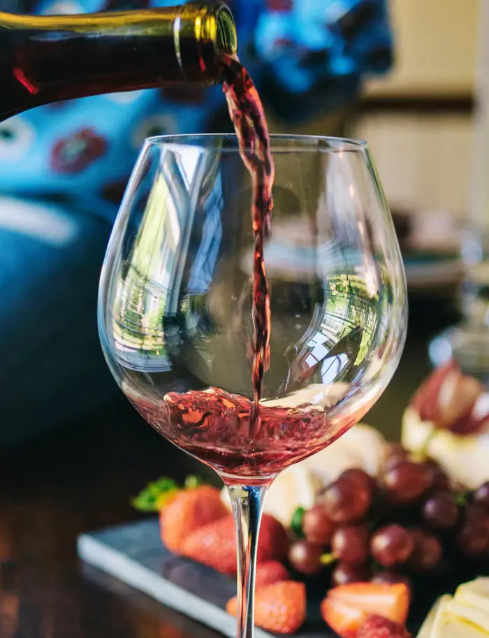 Everything You Need to Know About Serving Red Wine