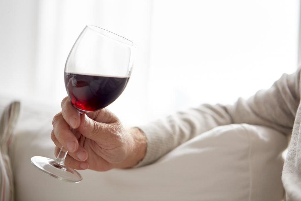 High blood pressure: In a red wine contained in the ...
