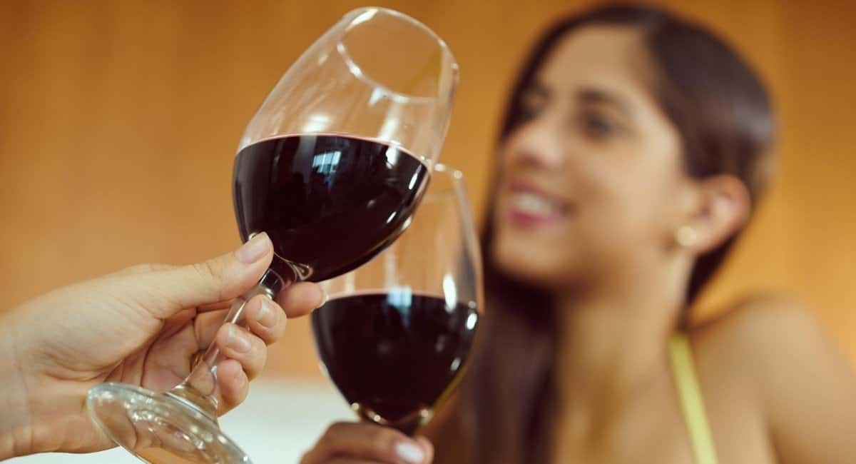How is red wine good for your hearts health?