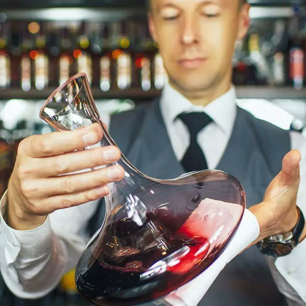 How to become a sommelier?