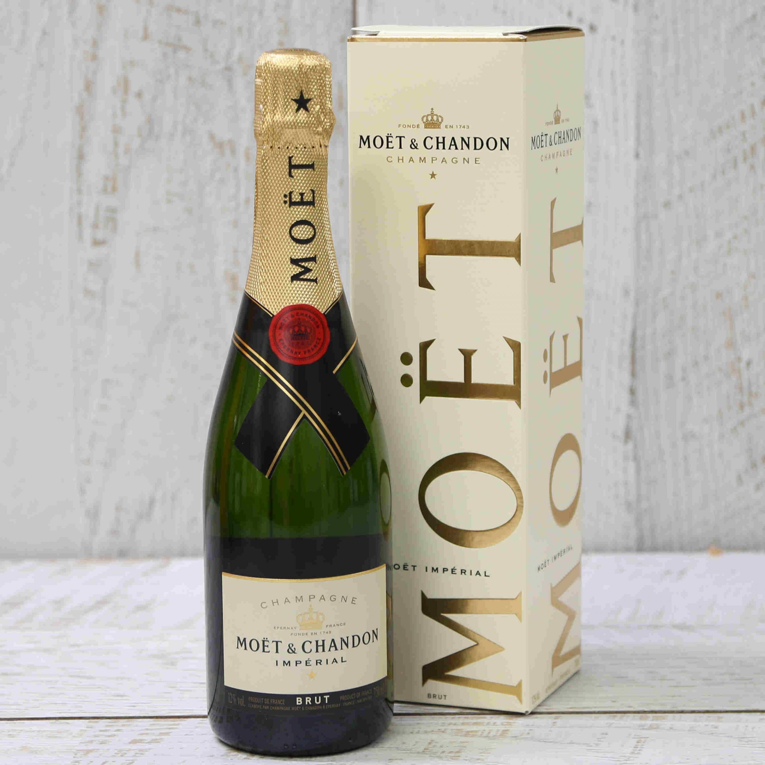 Moët &  Chandon Champagne