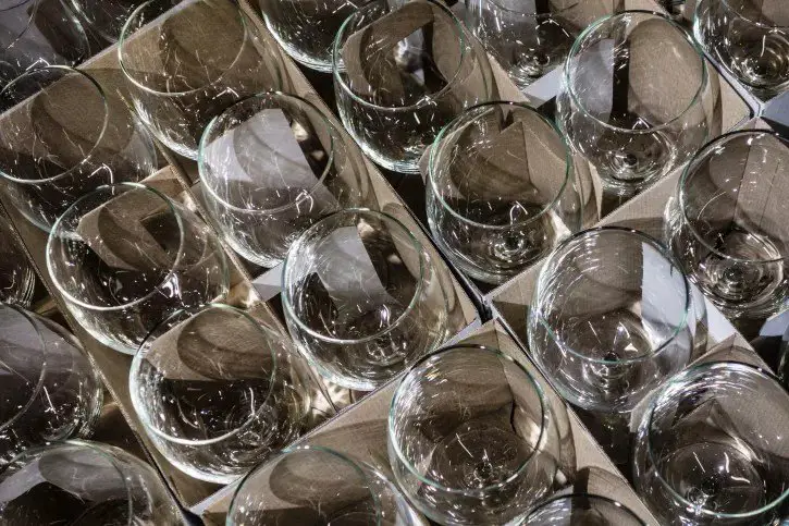 Moving Tips: How to Pack Wine Glasses While Moving
