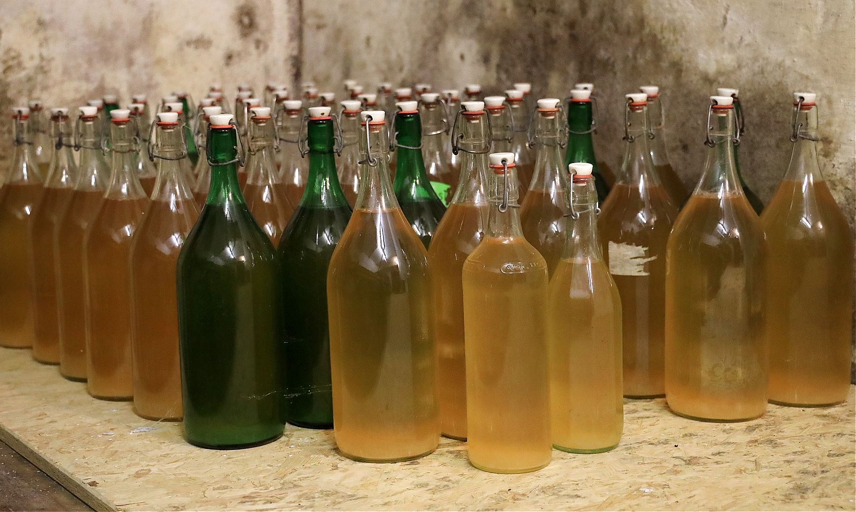 The Basics Of Making Fruit Wine â Step By Step Guide