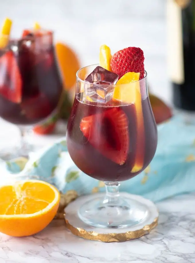 This easy Red Wine Sangria recipe is perfect for summer ...