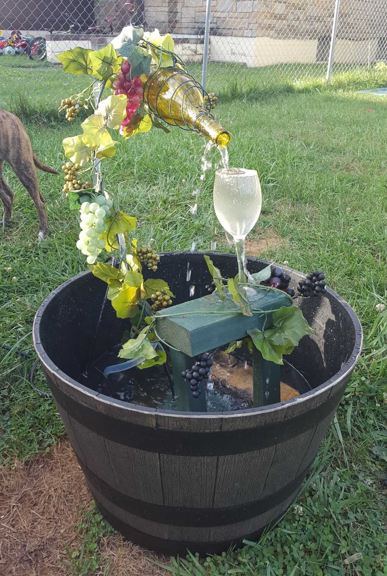 Wine bottle fountain, DIY